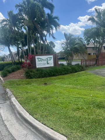 5182 S University Drive, Davie, FL 33328