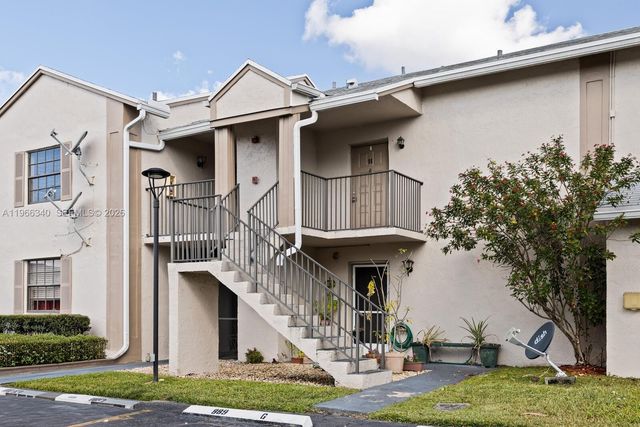 889 Hamilton Dr 889H, Homestead, FL 33034