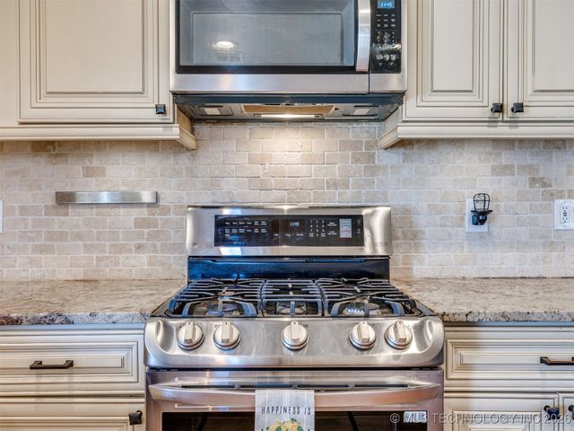 5924 S 165th Street, Bixby, OK 74008