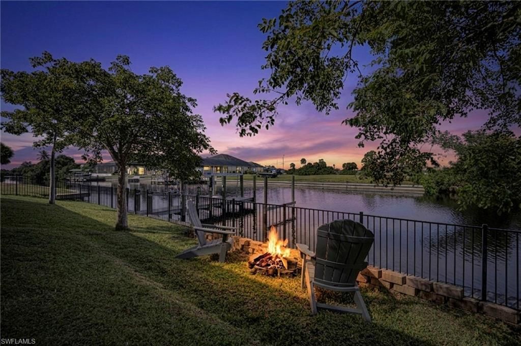 Image 4 of property listing at 2218 NW 37th PL, Cape Coral, FL 33993