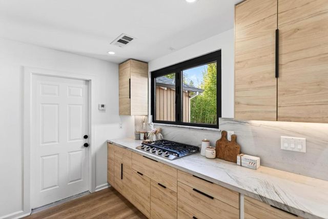 341 Orchard Avenue, Sunnyvale, CA 94085