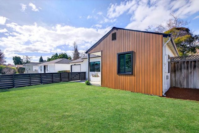 341 Orchard Avenue, Sunnyvale, CA 94085