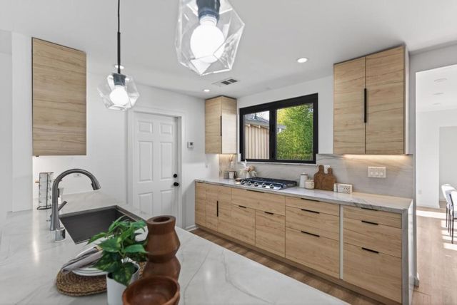 341 Orchard Avenue, Sunnyvale, CA 94085