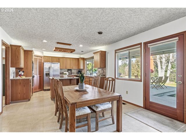 718 Ne 246TH Cir, Ridgefield, WA 98642
