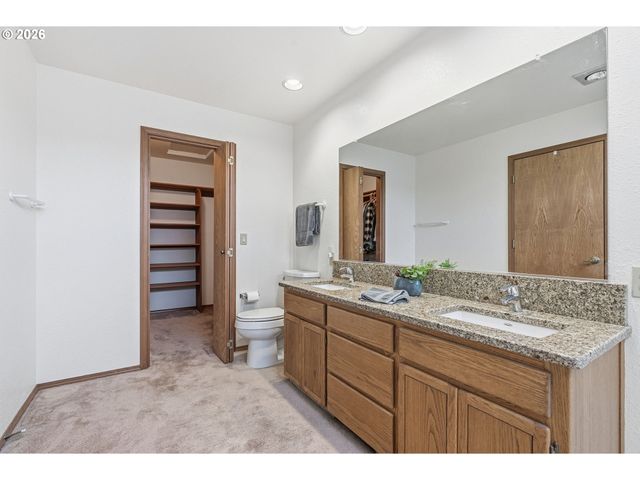 718 Ne 246TH Cir, Ridgefield, WA 98642