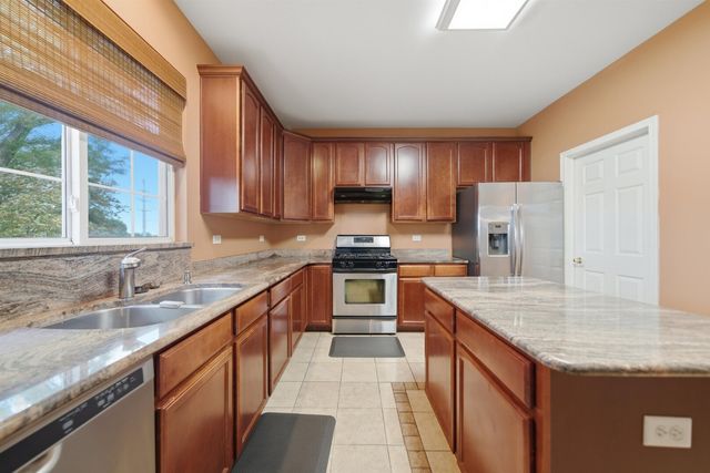 9165 Buckingham Court, Huntley, IL 60142