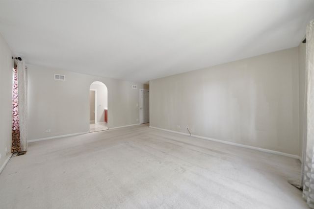 9165 Buckingham Court, Huntley, IL 60142