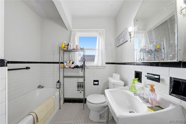 137 East Morris Avenue S, Buffalo, NY 14214