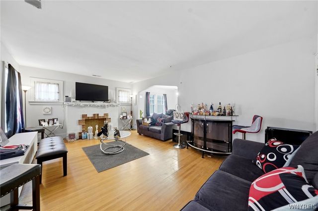 137 East Morris Avenue S, Buffalo, NY 14214