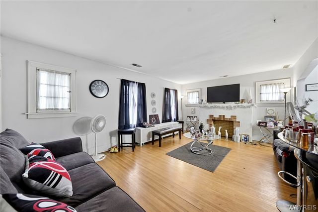 137 East Morris Avenue S, Buffalo, NY 14214