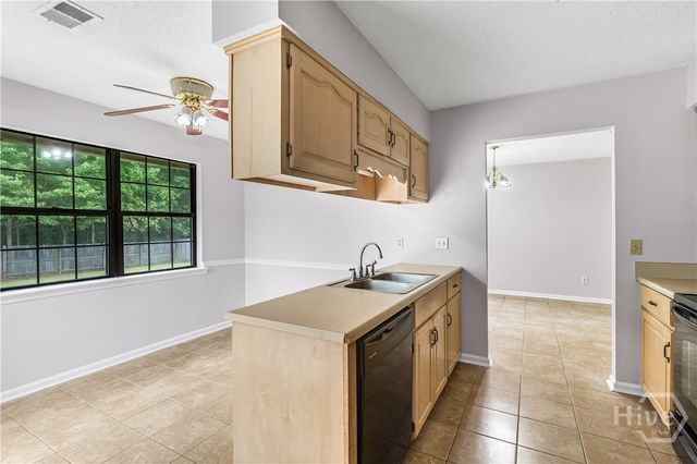 825 Sagewood Drive, Hinesville, GA 31313