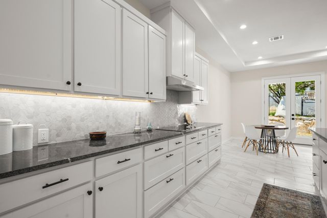 2401 Thurber LN, Lago Vista, TX 78545