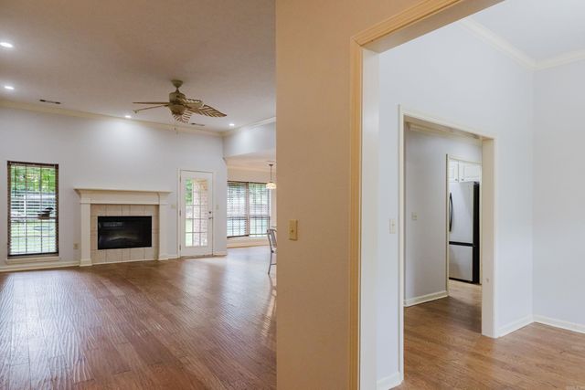 5 Greenbrier Lane, Conway, AR 72032