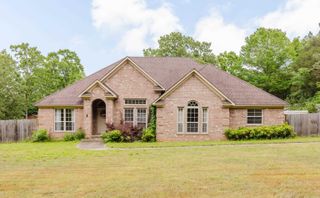 5 Greenbrier Lane, Conway, AR 72032