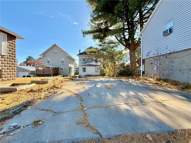 1917 19th Street, Parkersburg, WV 26101