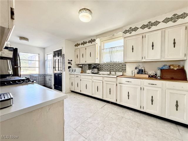 1917 19th Street, Parkersburg, WV 26101