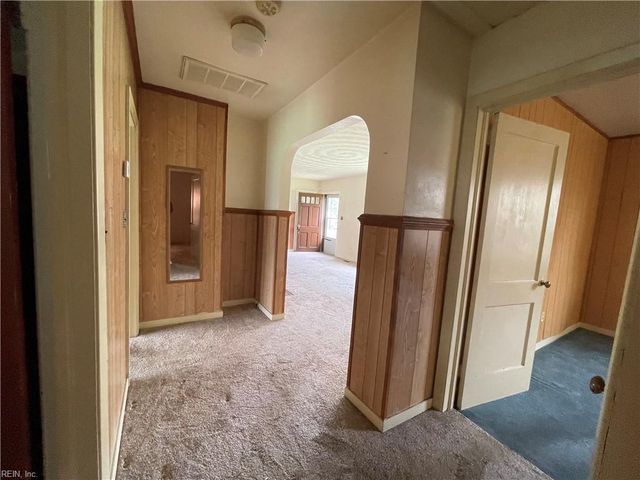 935 13th ST, Newport News, VA 23607