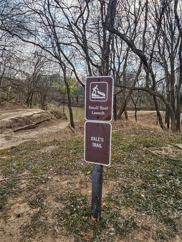 416 Riverside DR, Bastrop, TX 78602