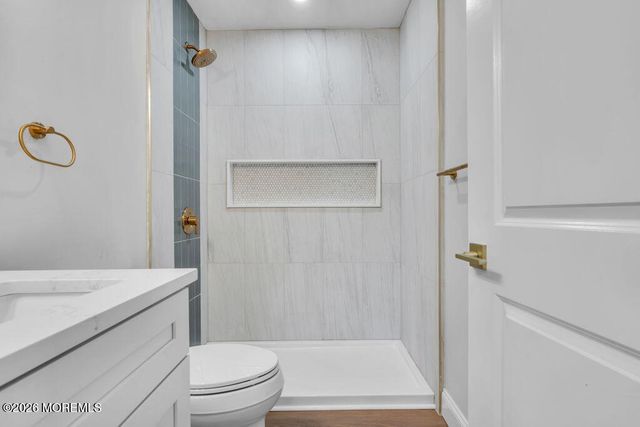148 Torpedo Road, Manahawkin, NJ 08050