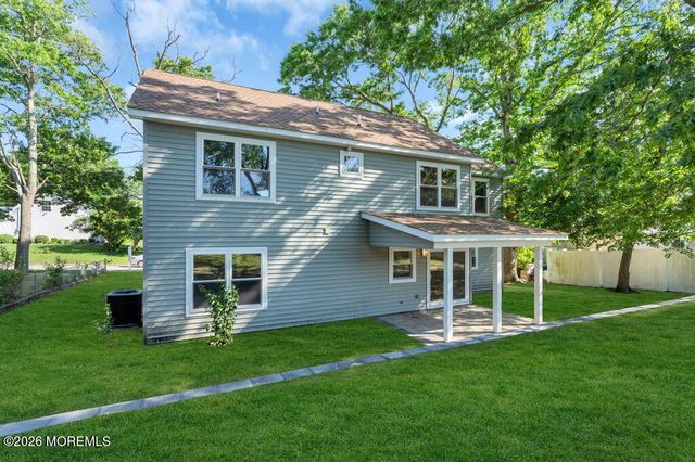 148 Torpedo Road, Manahawkin, NJ 08050