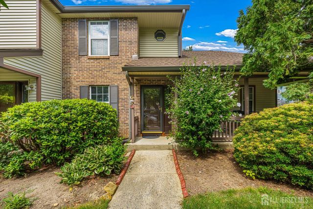 1212 Holly Court, South Brunswick, NJ 08852