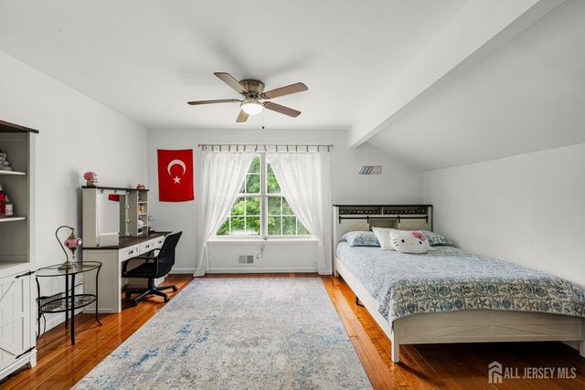 1212 Holly Court, South Brunswick, NJ 08852