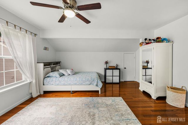 1212 Holly Court, South Brunswick, NJ 08852