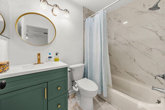 1212 Holly Court, South Brunswick, NJ 08852