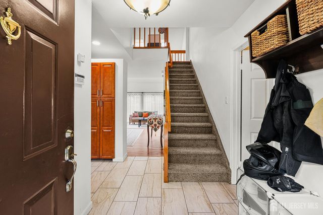 1212 Holly Court, South Brunswick, NJ 08852