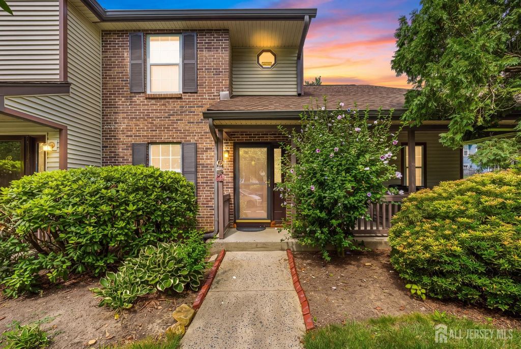 1212 Holly Court, South Brunswick, NJ 08852