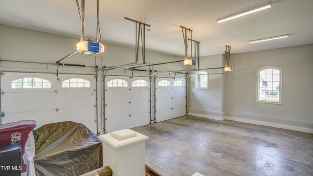 295 Sanctuary Court, Johnson City, TN 37615