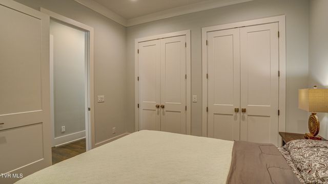 295 Sanctuary Court, Johnson City, TN 37615