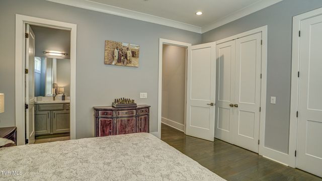 295 Sanctuary Court, Johnson City, TN 37615