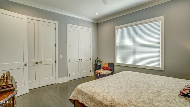 295 Sanctuary Court, Johnson City, TN 37615