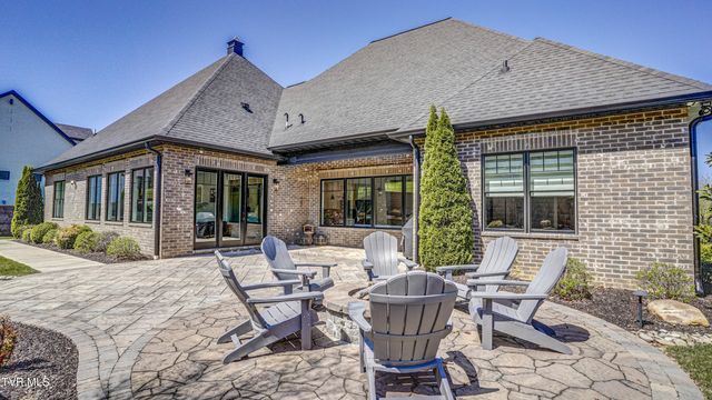 295 Sanctuary Court, Johnson City, TN 37615