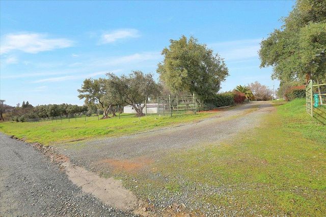 5423 Virginia Rd, Marysville, CA 95901