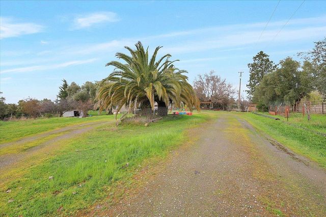 5423 Virginia Rd, Marysville, CA 95901