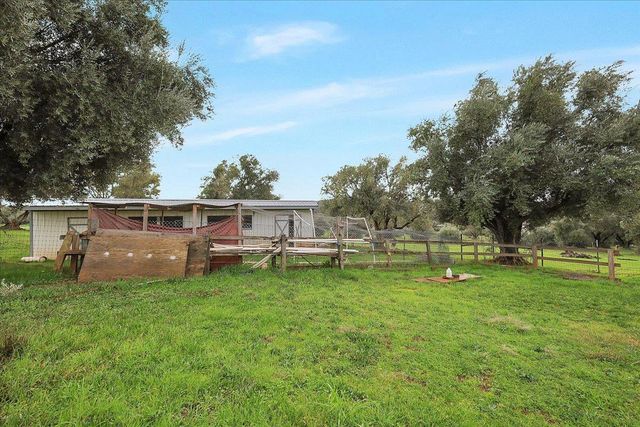 5423 Virginia Rd, Marysville, CA 95901