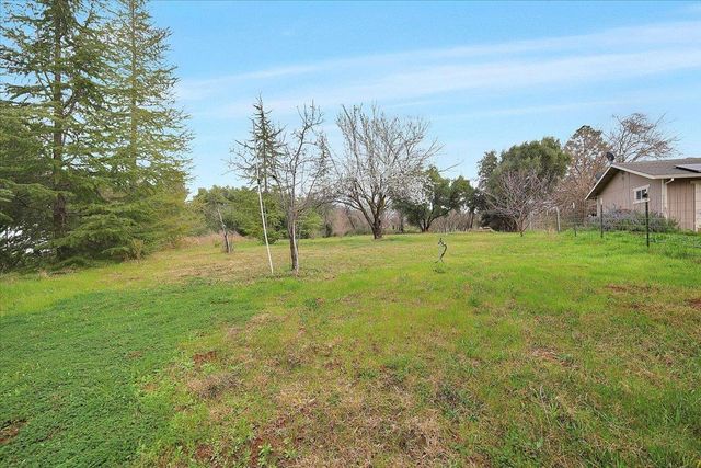 5423 Virginia Rd, Marysville, CA 95901