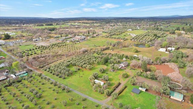 5423 Virginia Rd, Marysville, CA 95901