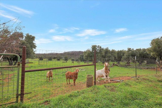 5423 Virginia Rd, Marysville, CA 95901