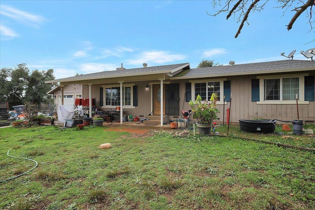 5423 Virginia Rd, Marysville, CA 95901