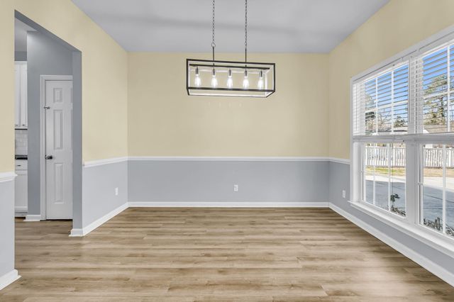 7478 Hawks Circle, Hanahan, SC 29410