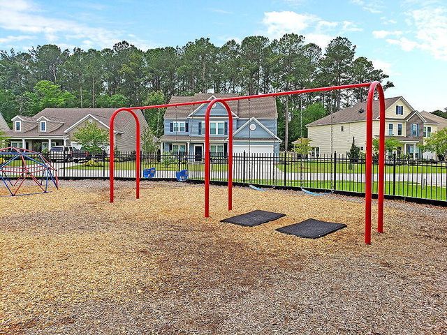 7478 Hawks Circle, Hanahan, SC 29410