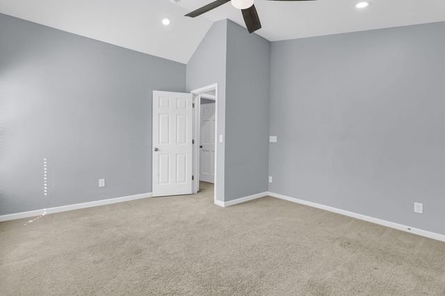 7478 Hawks Circle, Hanahan, SC 29410