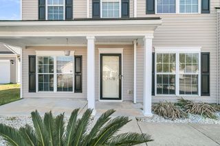 7478 Hawks Circle, Hanahan, SC 29410