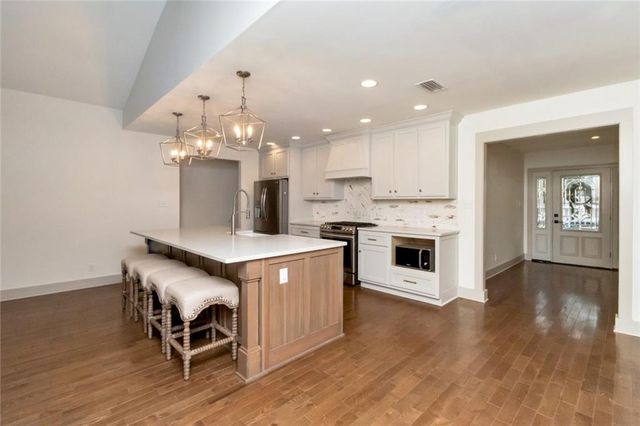 305 Springwood N Drive, Mobile, AL 36608