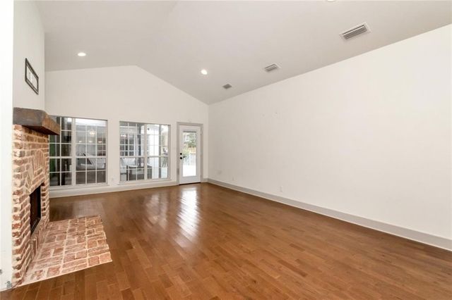 305 Springwood N Drive, Mobile, AL 36608