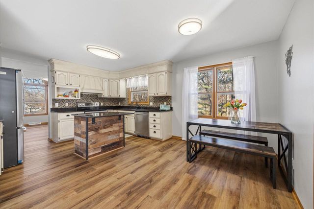 4828 N Brentwood Drive, Milton, WI 53563