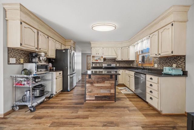 4828 N Brentwood Drive, Milton, WI 53563